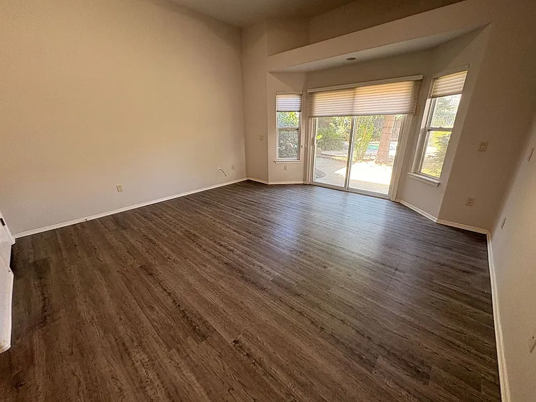 5120 W Vine Ct — Photo 6