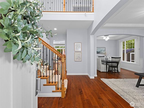 5th image of 640 8th Avenue