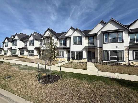 2nd image of 346 Buck Ridge Dr