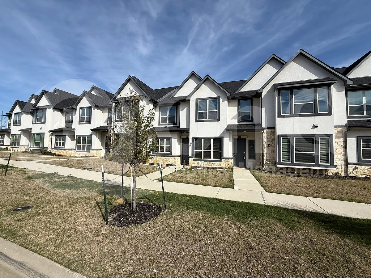 Building Photo - 346 Buck Ridge Dr