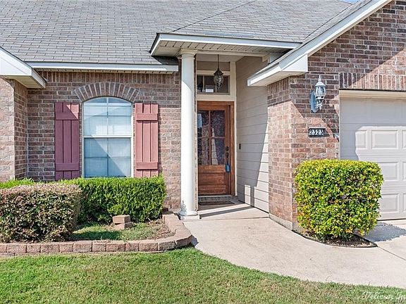 2nd image of 2323 Tallgrass Cir