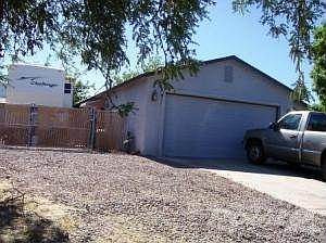 1102 S Pioneer Dr room for RV