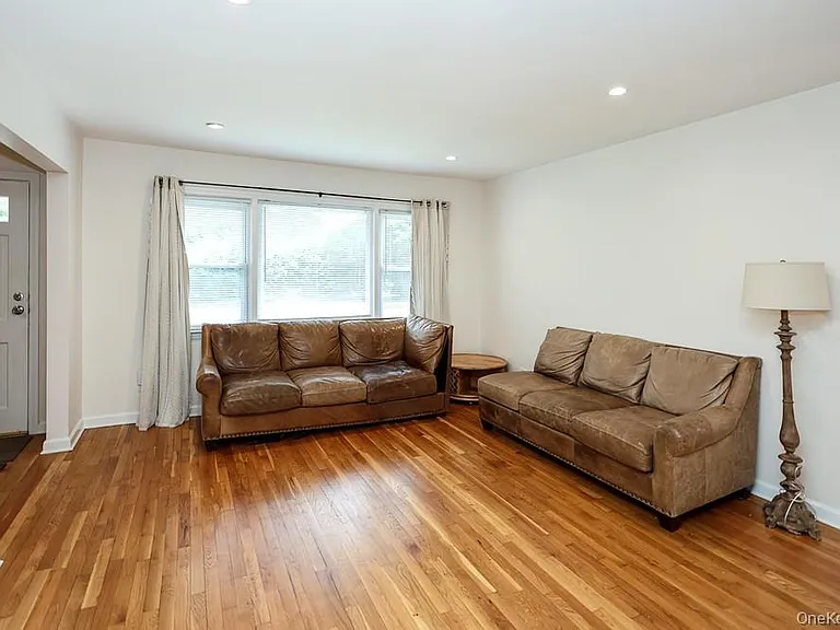 242 Clinton Rd — Photo 6