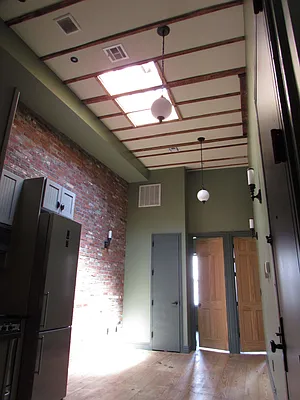 Rented by Premier Metro Realty Corp | media 36