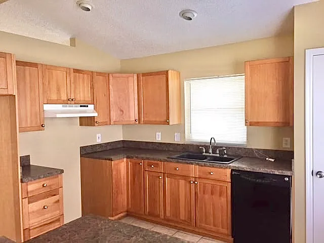 9015 Sheldon Chase Dr — Photo 4