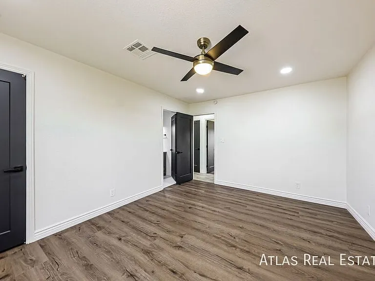 14820 N 36th Pl — Photo 11