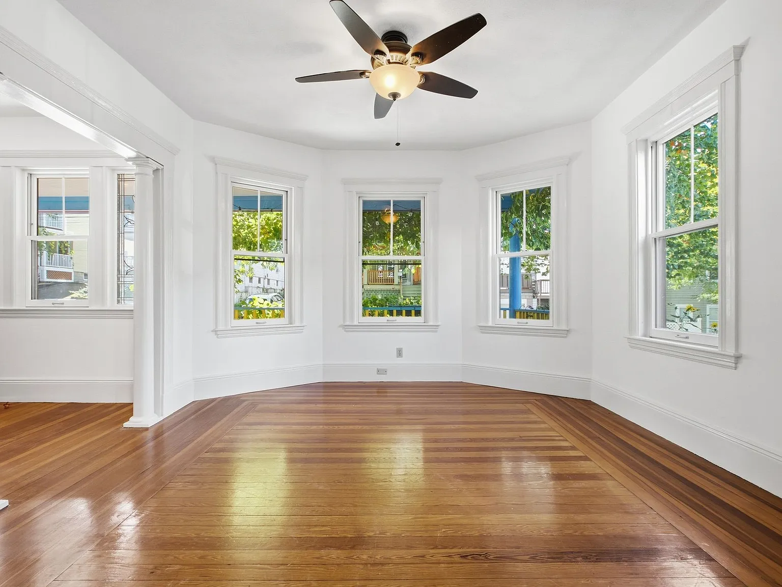 3 bed, 1200 sqft, $4,000 — Photo 2