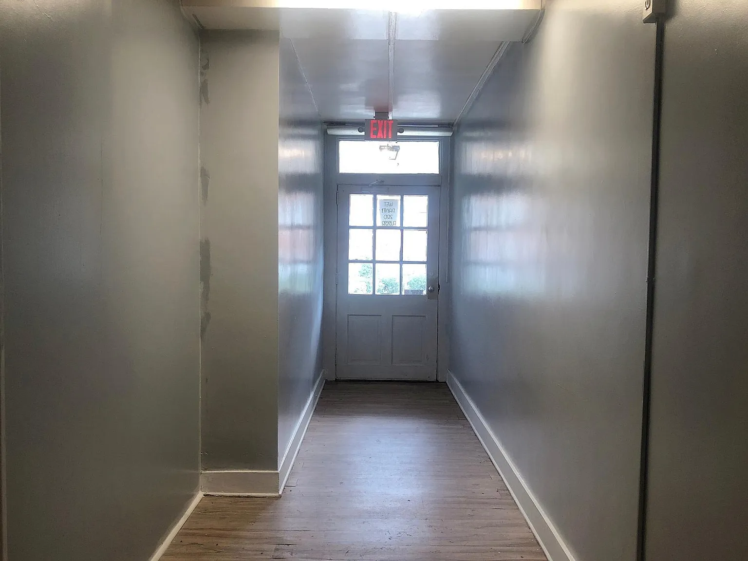 602 Henry St — Photo 4