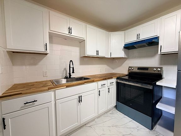 5th image of 2503 Skyline Ave