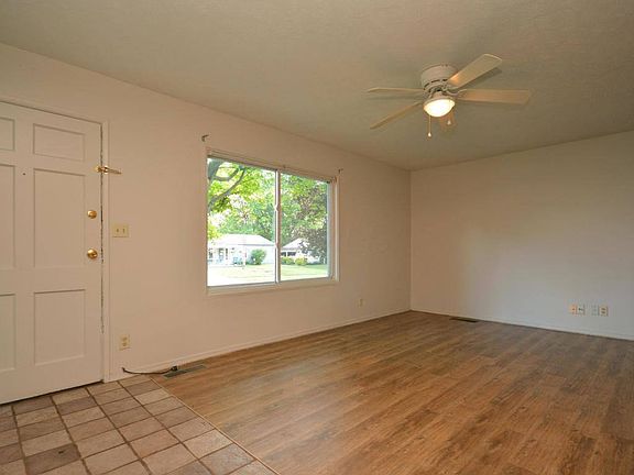 5th image of 7400 Marlan Ave