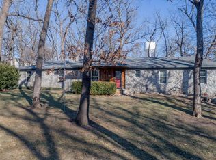 9832 E Walnut Rd, Claremore, OK 74017