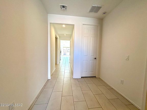 2nd image of 677 W Calle Las Varitas