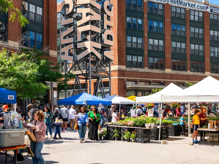 Monroe Street Market — Photo 35