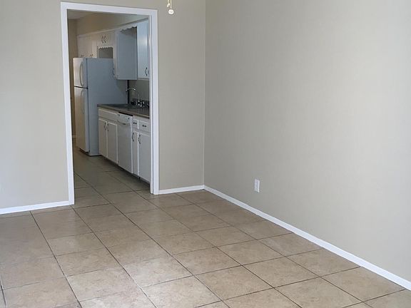 2nd image of 1523 Kirkland Dr