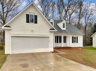 11834 Long Forest Dr, Charlotte, NC 28269