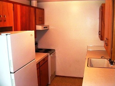 2nd image of 630 SE Fidalgo Ave APT 1