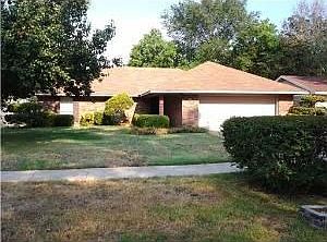 1st image of 8305 Green Leaf Ln
