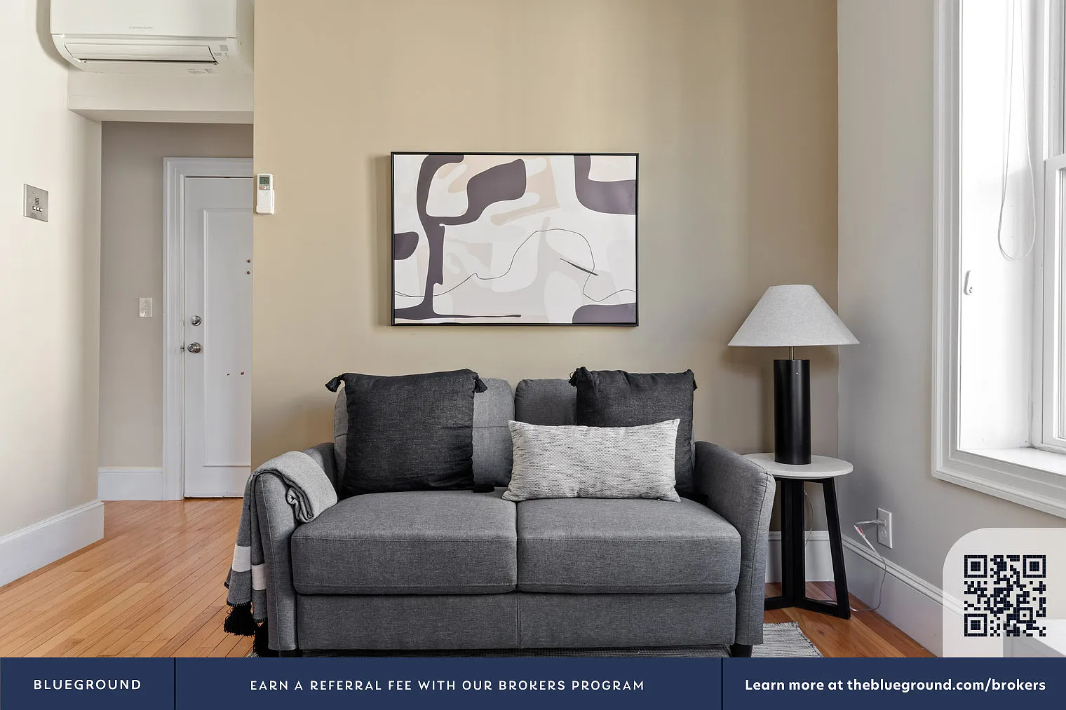 1 bed, 1.0 bath, 400 sqft, $2,370 — Photo 3