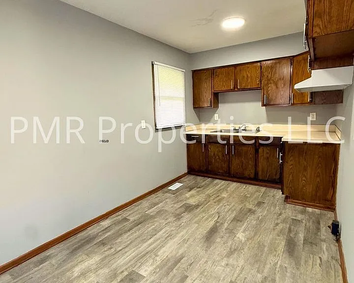 4461 Redman Ave — Photo 4