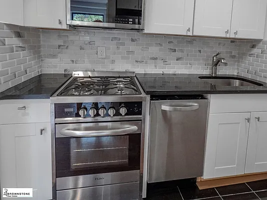 Rented by Brownstone Real Estate | media 13