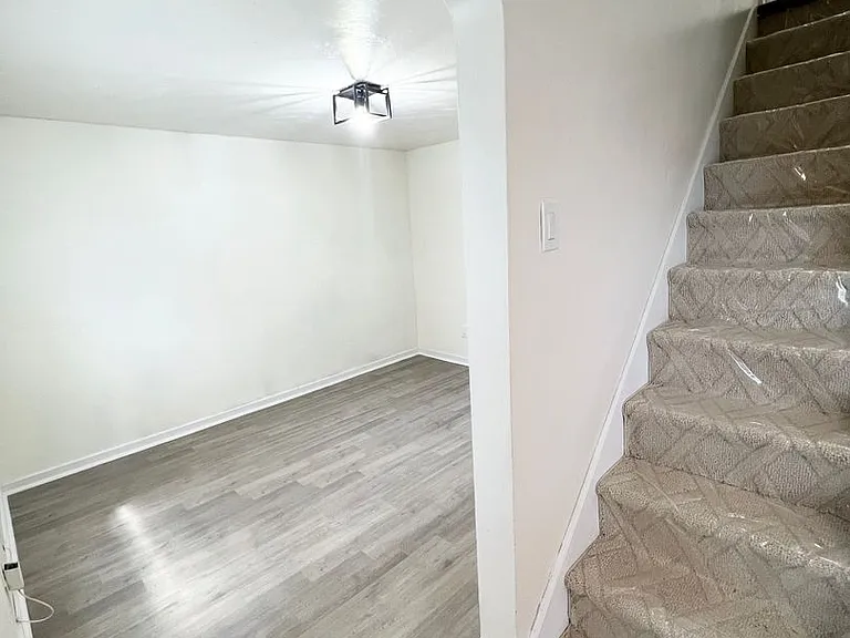 7939 Thon Dr — Photo 3
