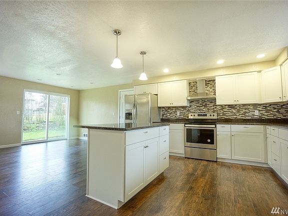 5th image of 1326 Grass Ct SE
