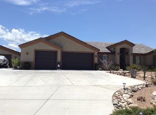 3240 E Rosslynn Dr, Kingman, AZ 86401