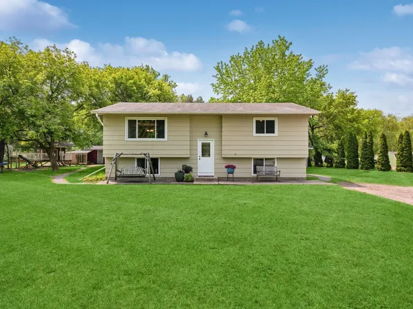 583 119th St NE, Monticello, MN 55362