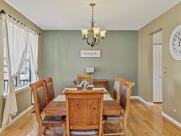 4th image of 2837 Culver Ln