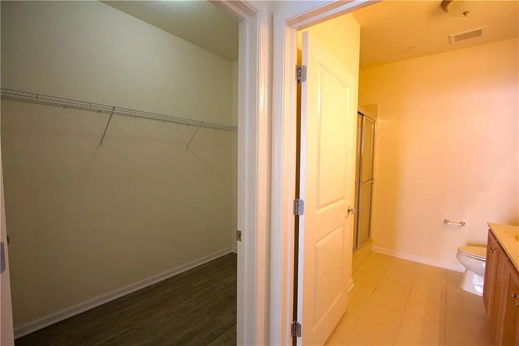 2 bed, 1070 sqft, $2,800 — Photo 1