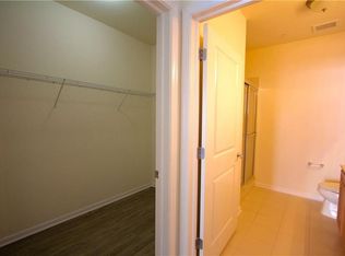 613 Doral Ct, Piscataway, NJ 08854