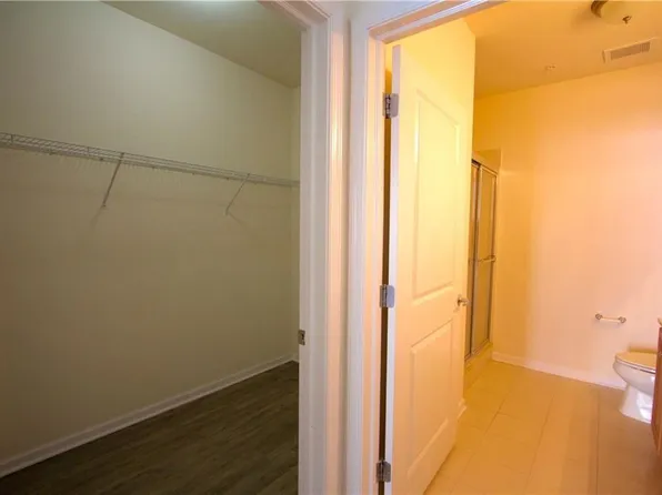 613 Doral Ct, Piscataway, NJ 08854