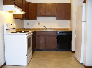 12 Easthaven Ct APT 11, Appleton, WI 54915