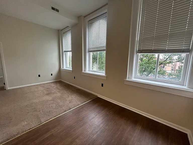 Vernon Homes — Photo 23