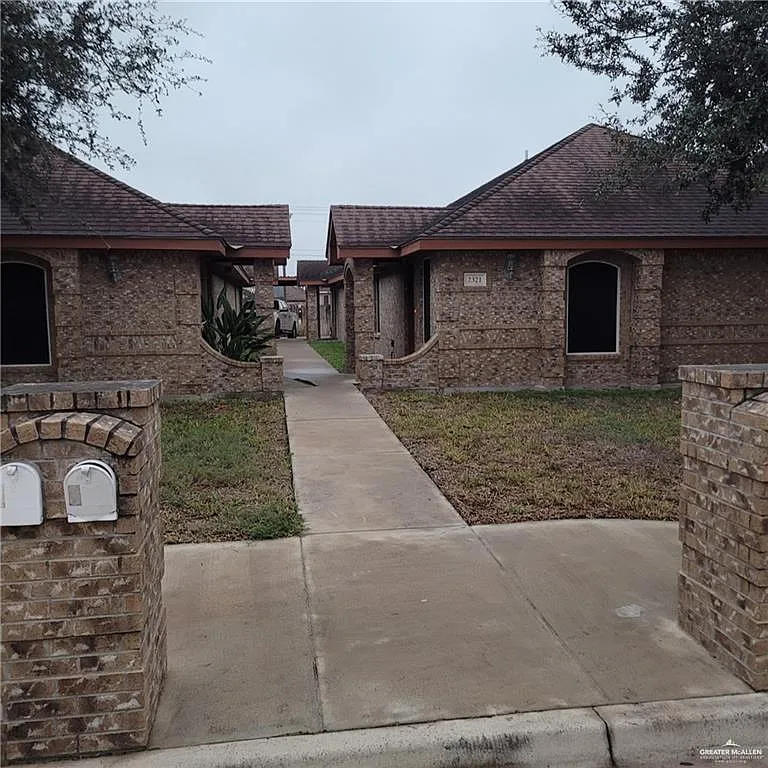 2 bed, 2.0 bath, 970 sqft, $900 — Photo 1