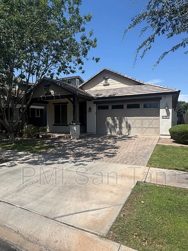 3 bed, 2.0 bath, 1773 sqft, $2,595 — Photo 1