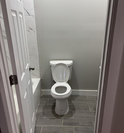 5th image of 226 Kimberly Ave #3