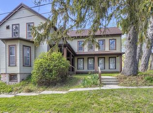 N8120 Franklin Rd, Plymouth, WI 53073