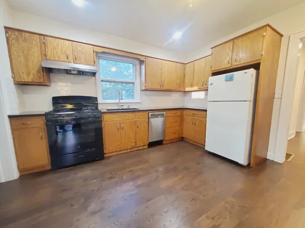 20 Cove Ave APT 1, Norwalk, CT 06855