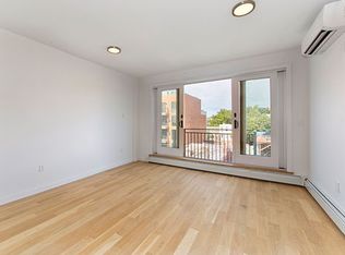 215 20th St #C4, Brooklyn, NY 11232