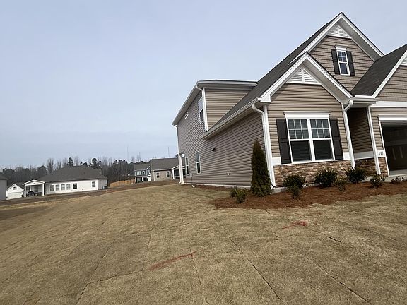 Front Left Exterior of Home