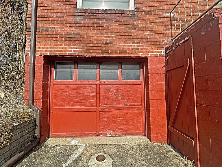 1230 Commonwealth Ave — Photo 2