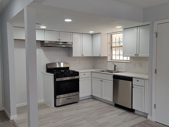 2nd image of 11731 Fall Meadow Ln
