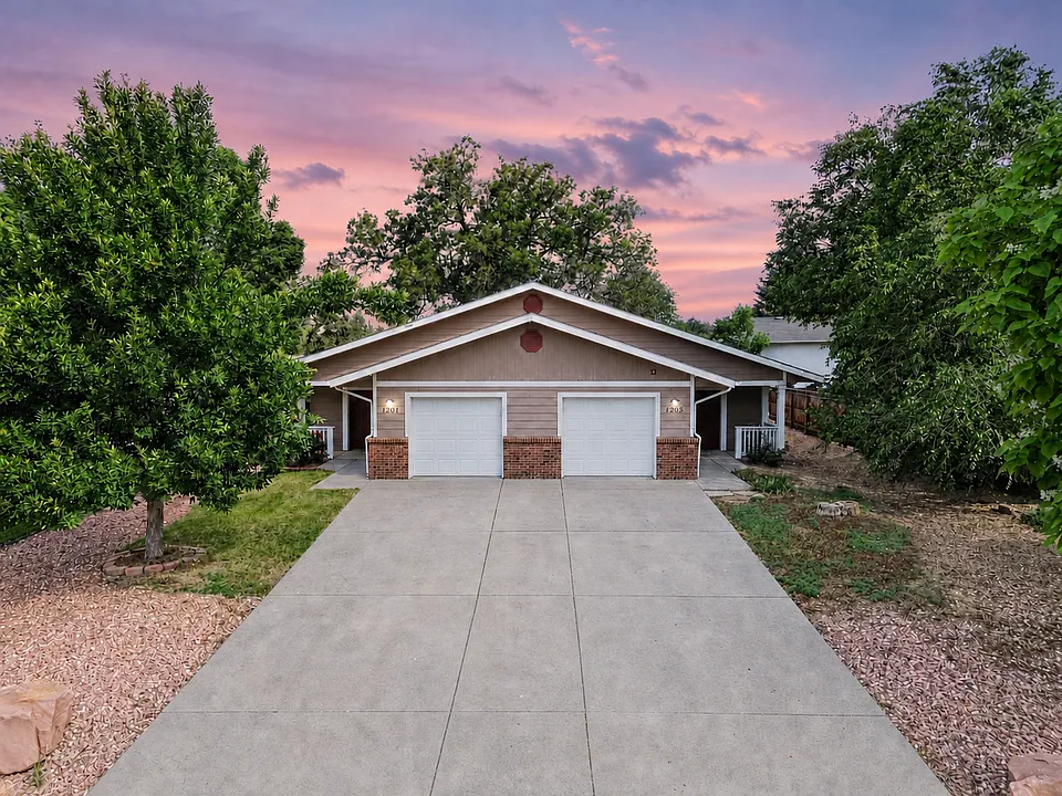 1205 Raven Pl