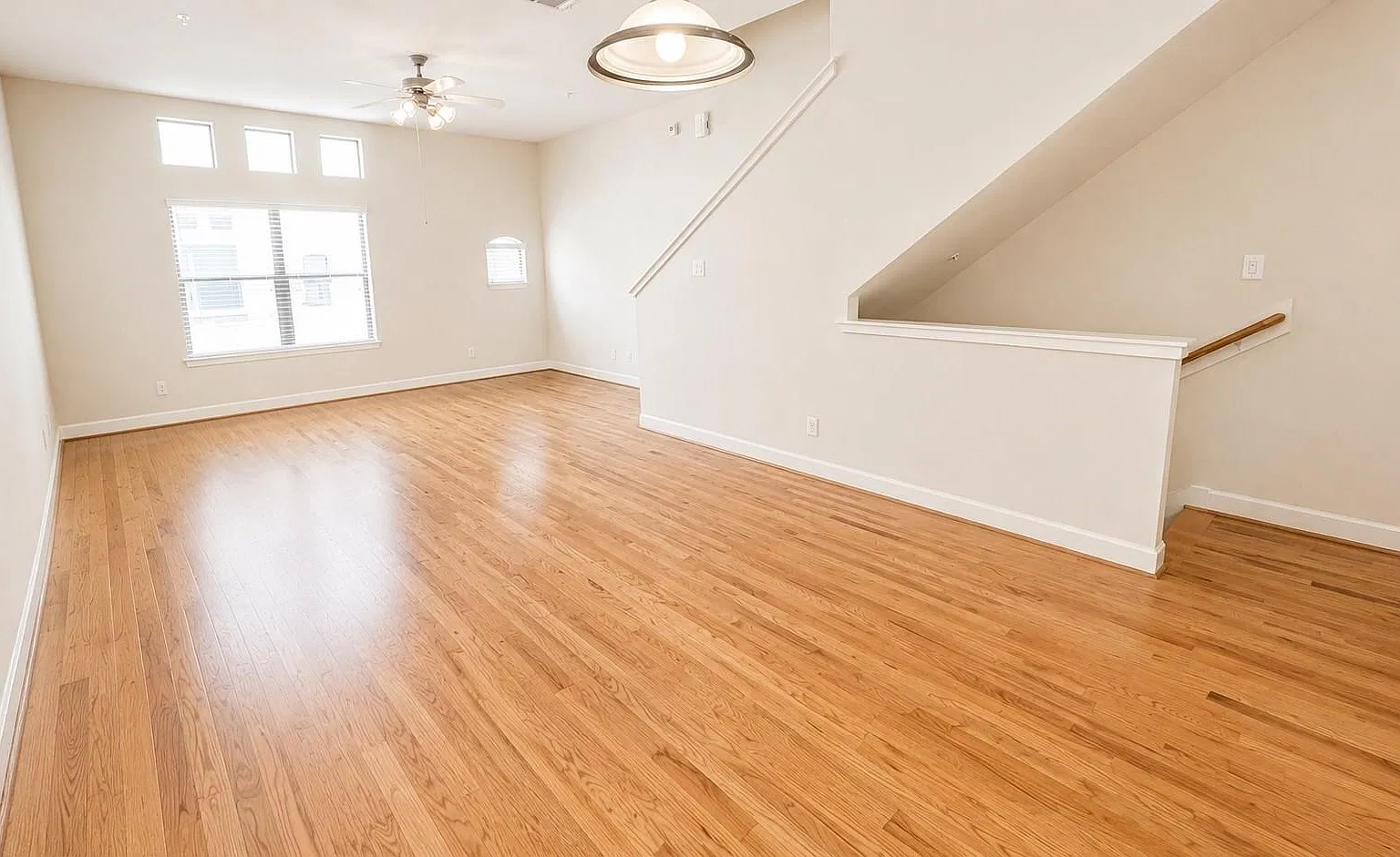 2 bed, 2.0 bath, 1501 sqft, $1,900 — Photo 4