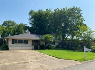 104 W 14th St, Russellville, AR 72801