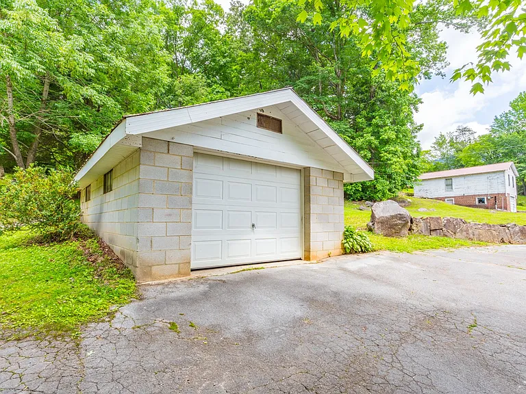 21959 River Canyon Rd — Photo 4