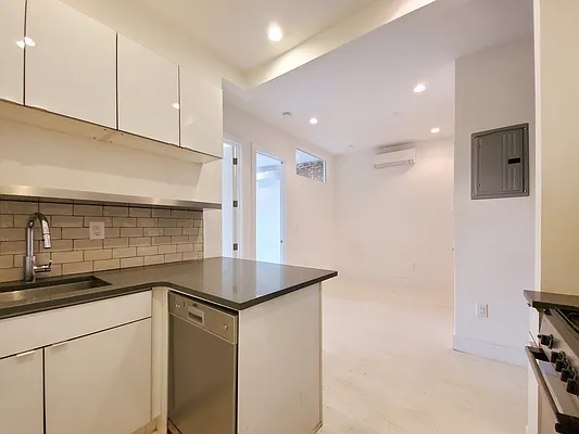 Rented by Citified Realty Group LLC | media 3