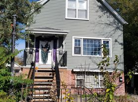 6042 W Addison St, Chicago, IL