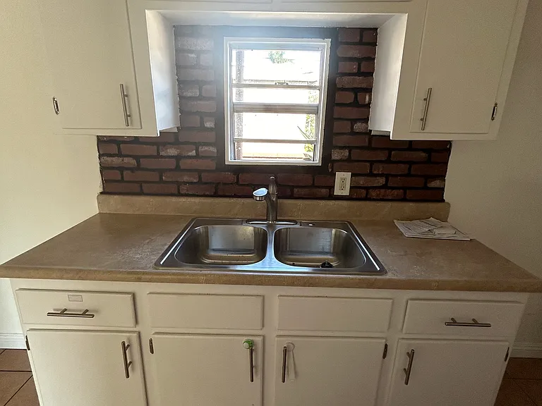 9227 Mallison Ave #1/2 — Photo 3